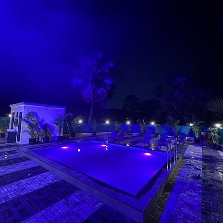 Stayhaven Aqua With Pvt Theatre & Pool Mumbai Exterior photo