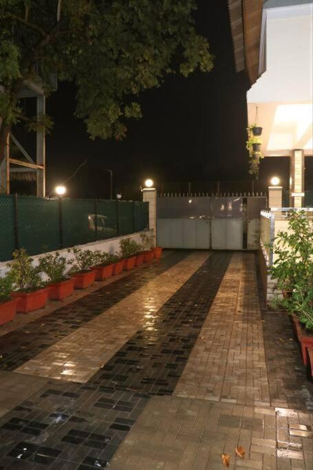 Stayhaven Aqua With Pvt Theatre & Pool Mumbai Exterior photo