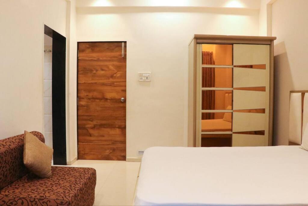 Stayhaven Aqua With Pvt Theatre & Pool Mumbai Exterior photo